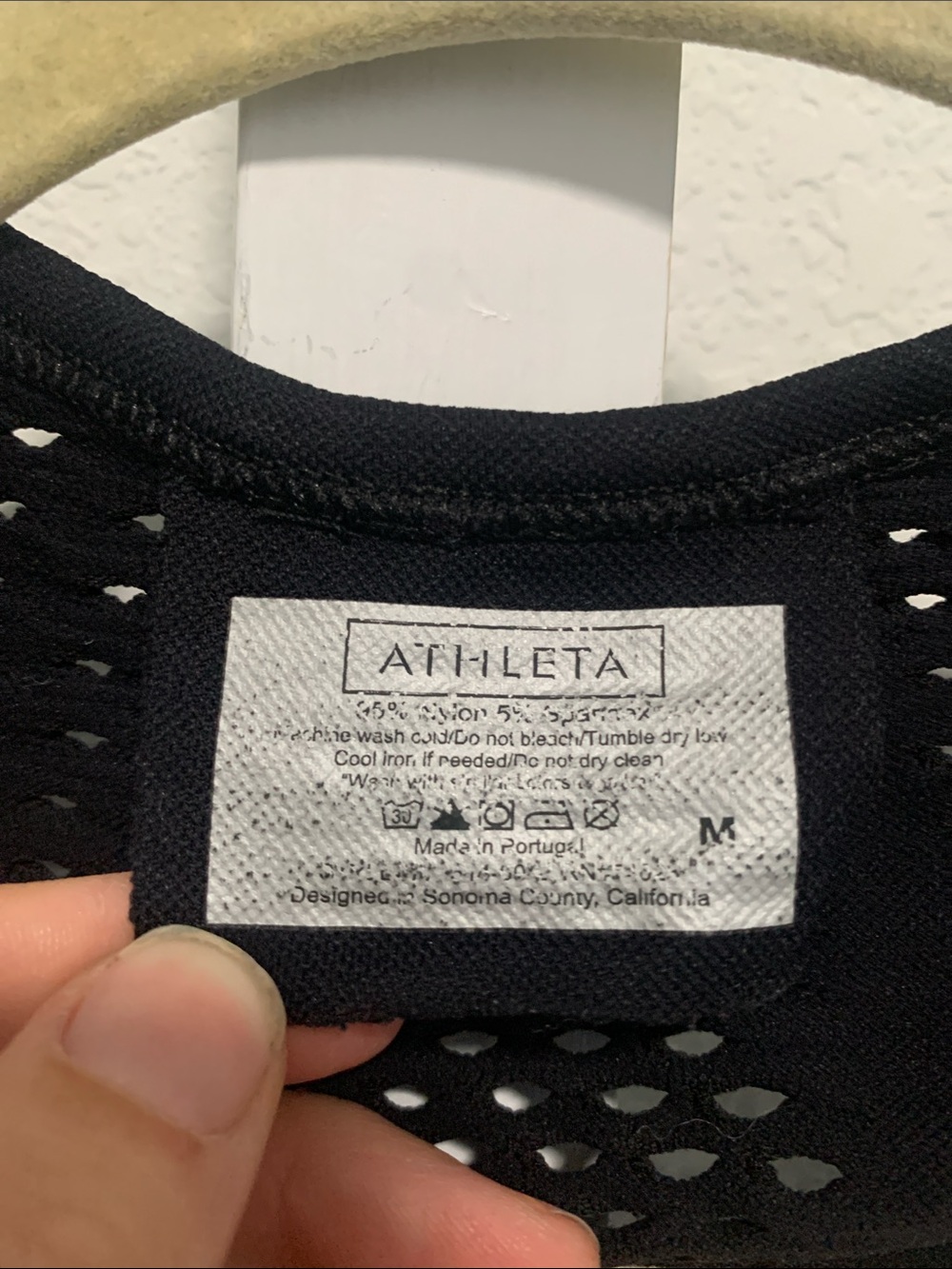 Athleta Oxygen Black Short Sleeve Perforated Seamless Short Sleeve Tee Shirt - Picture 2 of 8